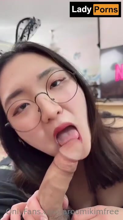 Aroomikim Onlyfans Video Blowjob Skill Extreme Orgasms Very Very Lewd