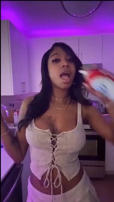 Cooking with kya Viral Sex Video