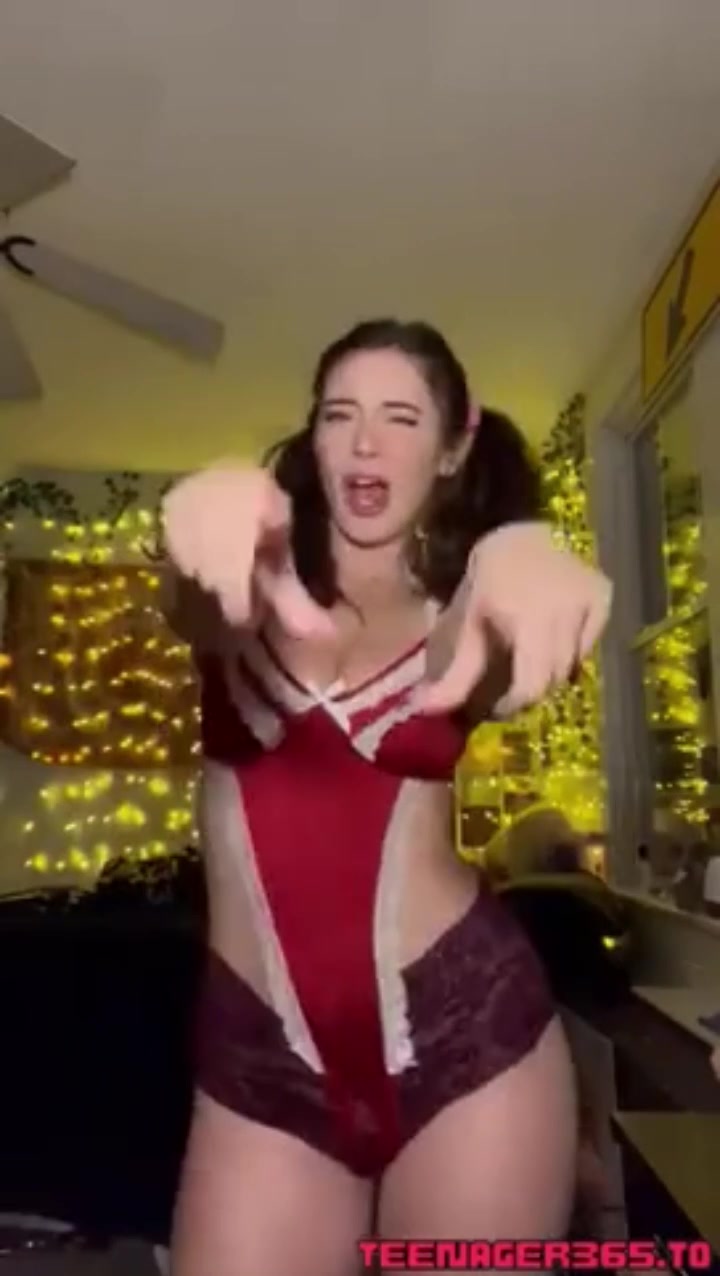 Hotblockchain Xmas Maid Lingerie OnlyFans Video