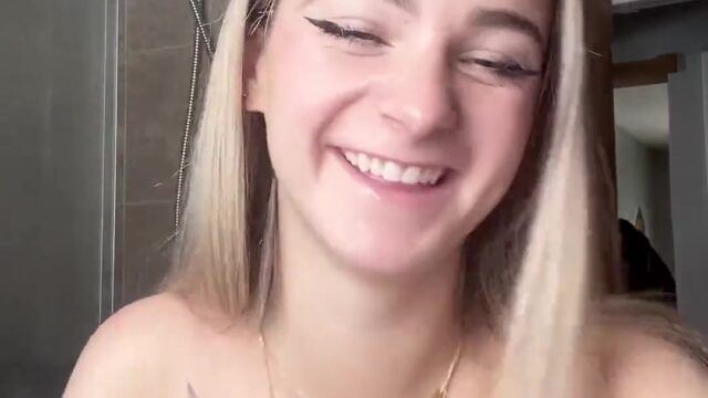 Kaitlyn Krems – KaitKrems Onlyfans video Show Big Boobs