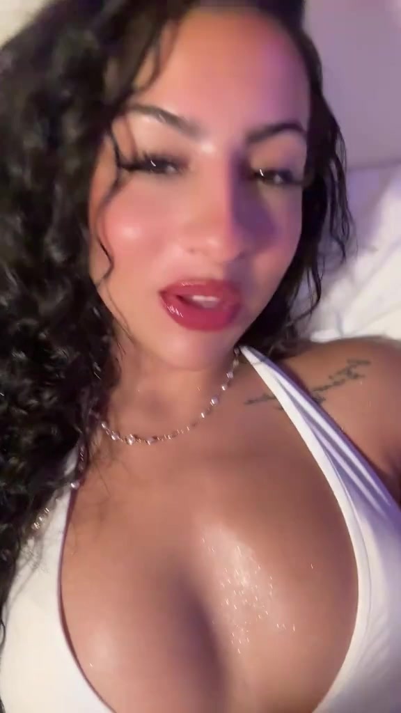Leannalenee6 Onlyfans Video Show Her Erotic