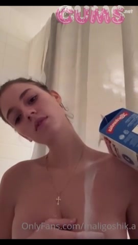 Maligoshik – Anna Malygon Onlyfans Video Masturbating With Milk