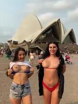 Mikaela Barbosa aka Mikaelabrbs Onlyfans Video Nake Boob Opera Sydney