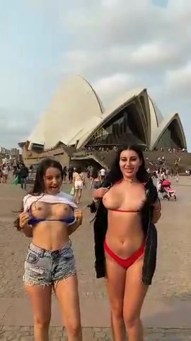 Mikaela Barbosa aka Mikaelabrbs Onlyfans Video Nake Boob Opera Sydney
