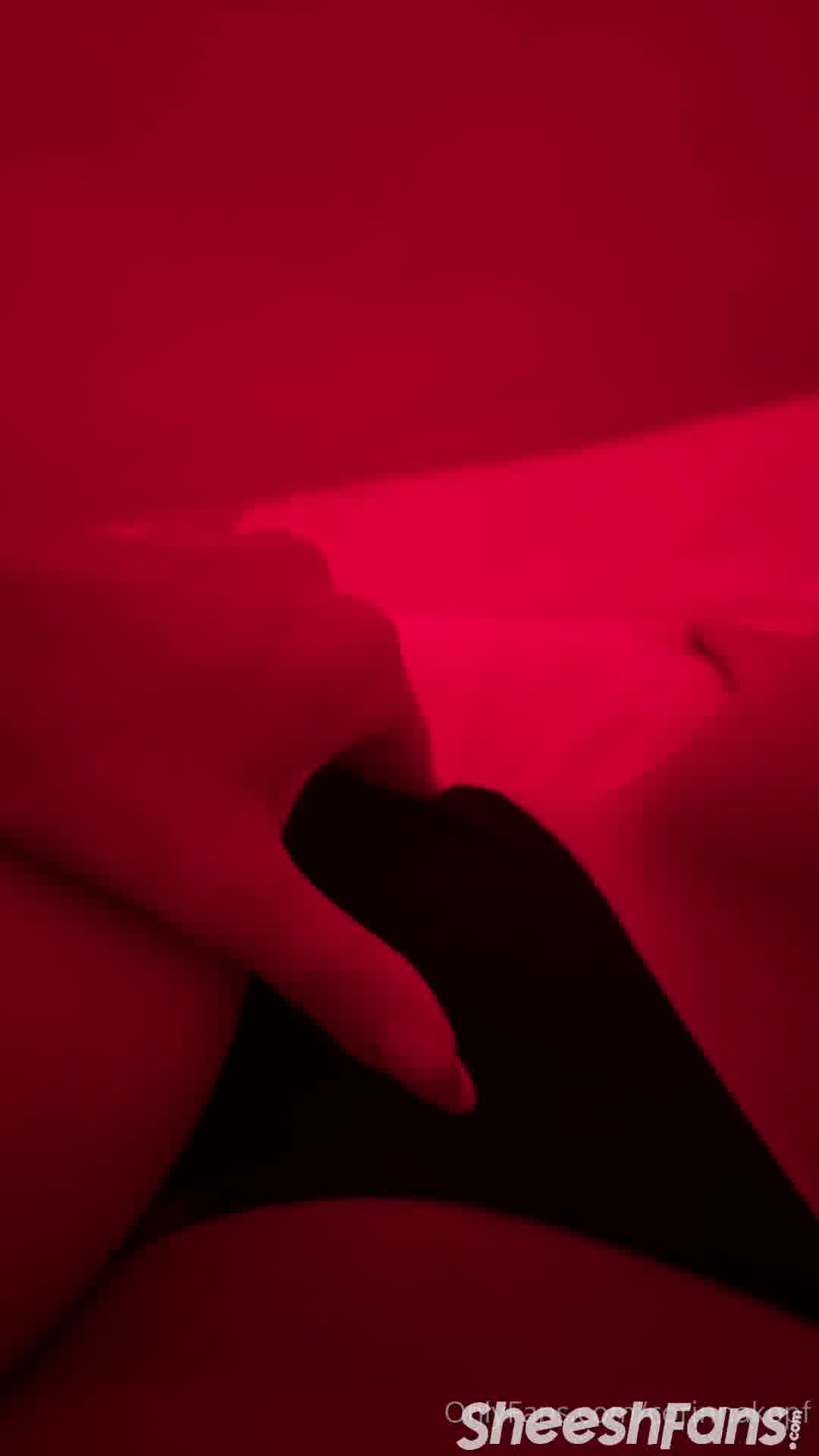 Corinna Kopf Pussy Lips Rubbing Under Sheets Ppv Leak Onlyfans